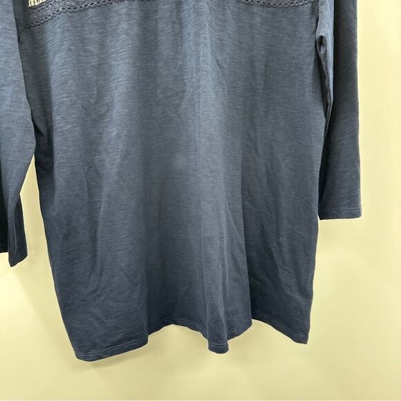 Chico's Navy Blue Red & White Lace Embroidered Sequin 3/4 Sleeve Top Size 2 (M) - Picture 3 of 10